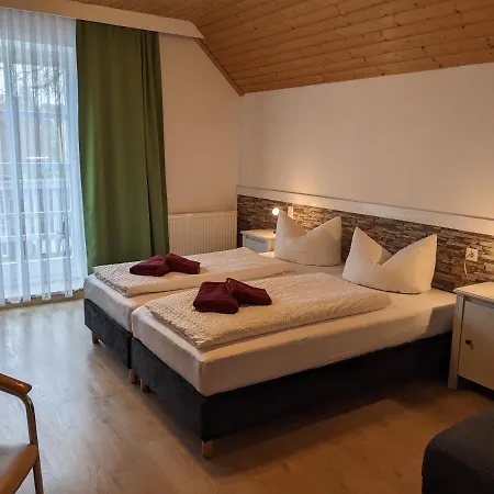 Pensión Auf Der Tenne 3*